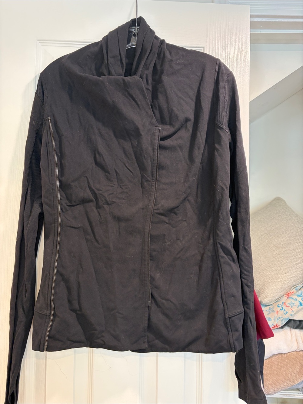 Women's Lululemon Black Asymmetrical Zip Jacket